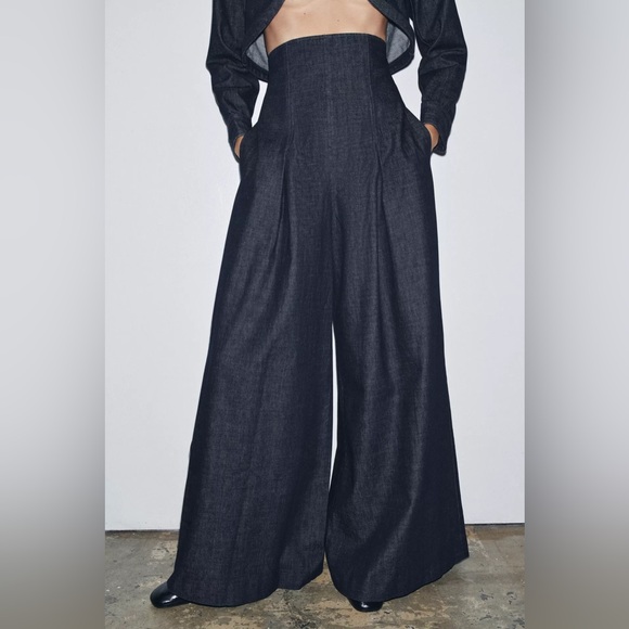 ZARA WOMAN COLLECTION WIDE LEG ULTRA HIGH-WAISTED JEANS - Picture 4 of 16